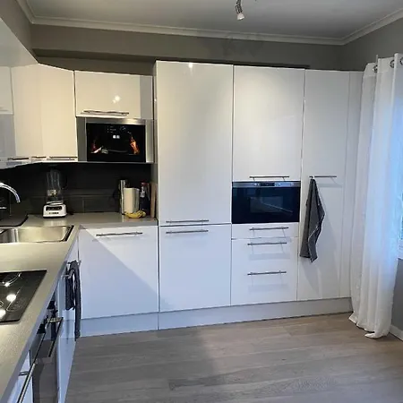 In - With One Bedrooms And Parking In The City Of