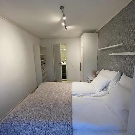 Vendégház In - With One Bedrooms And Parking In The City Of *