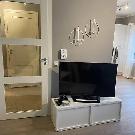 In - With One Bedrooms And Parking In The City Of *